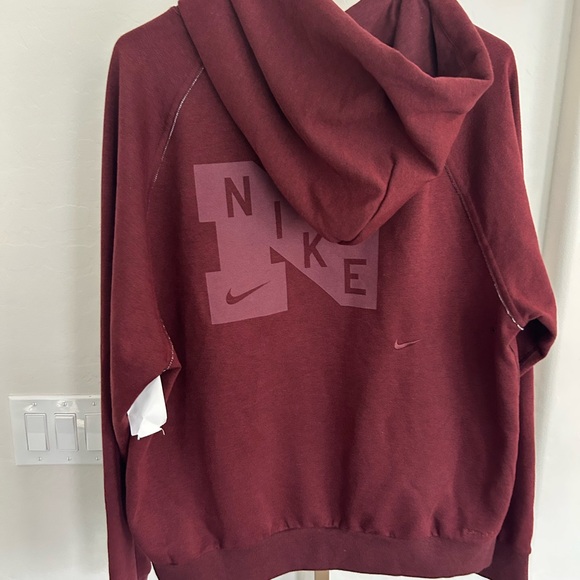 Nike Training Heritage logo hoodie in dark red Medium - Picture 5 of 6